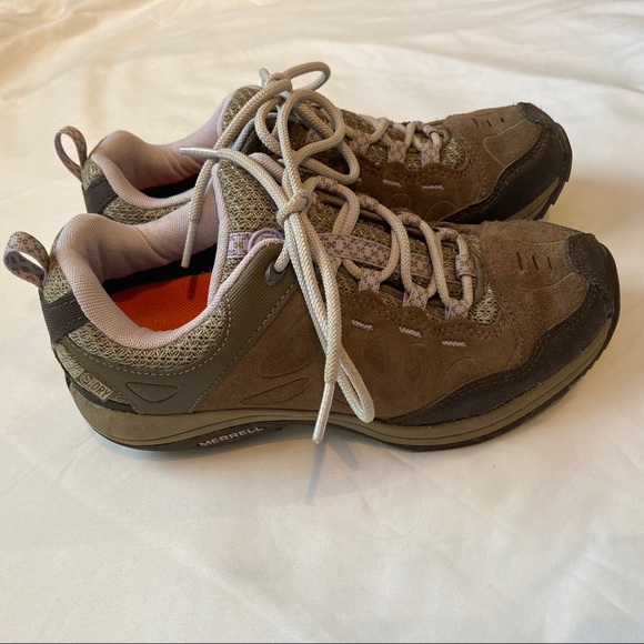 Merrell Women’s hiking outdoor shoes - Picture 3 of 7